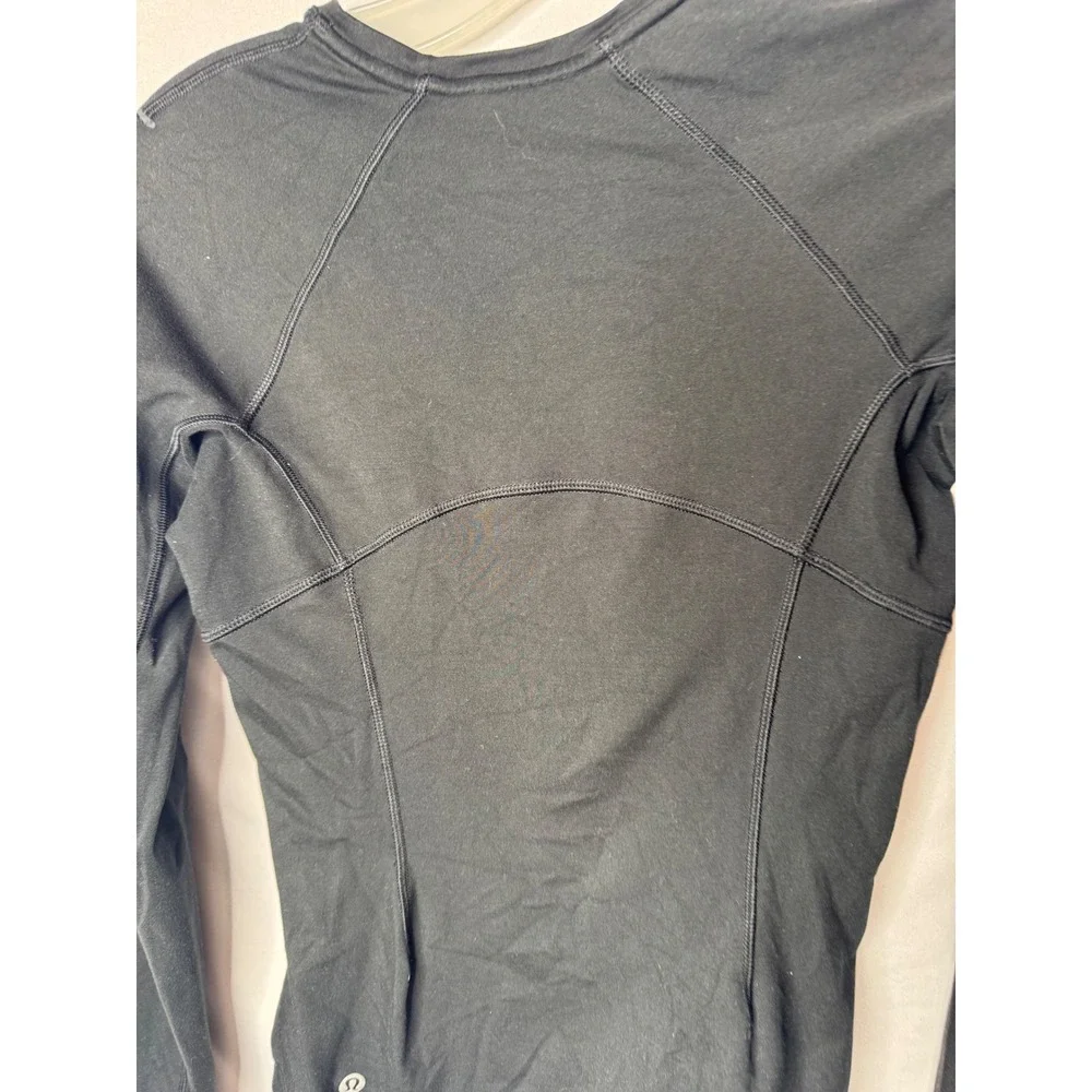 Lululemon Rulu Black Long Sleeve Running Top Thumbholes Zip Pocket Size 2